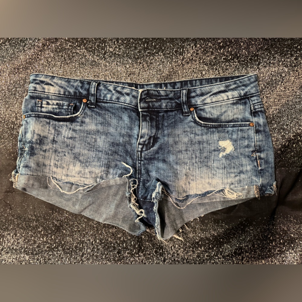 Women’s Distressed Denim Shorts